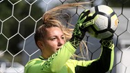 Which returning girls soccer players lead the state in career saves?