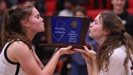 Unlikely hero drops 17 as Jackson Memorial beats Middletown South for CJG4 title (PHOTOS)