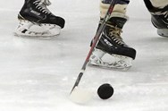 Trinity Hall beats Westfield - Girls ice hockey recap
