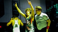 Region wrestling qualifiers: Every wrestler advancing from districts, 2023